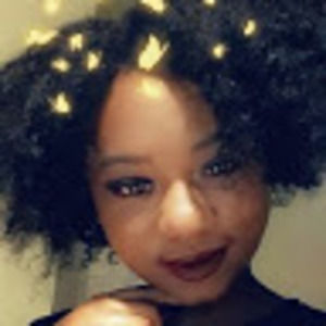 Meet your Posher, Nia